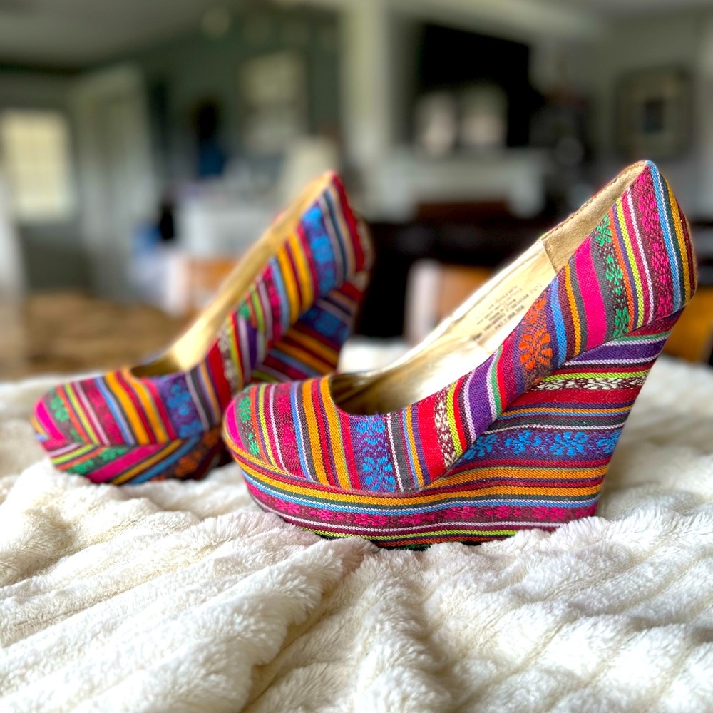 Multicolor Striped Fabric Woven Tapestry Platform Wedge
